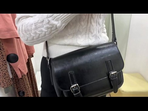 ❤️ Masturbasi publik dari jalang muda FeralBerry dengan dildo di kamar pas ❌ Video sialan di porno id.kenhdammy.top ️❤